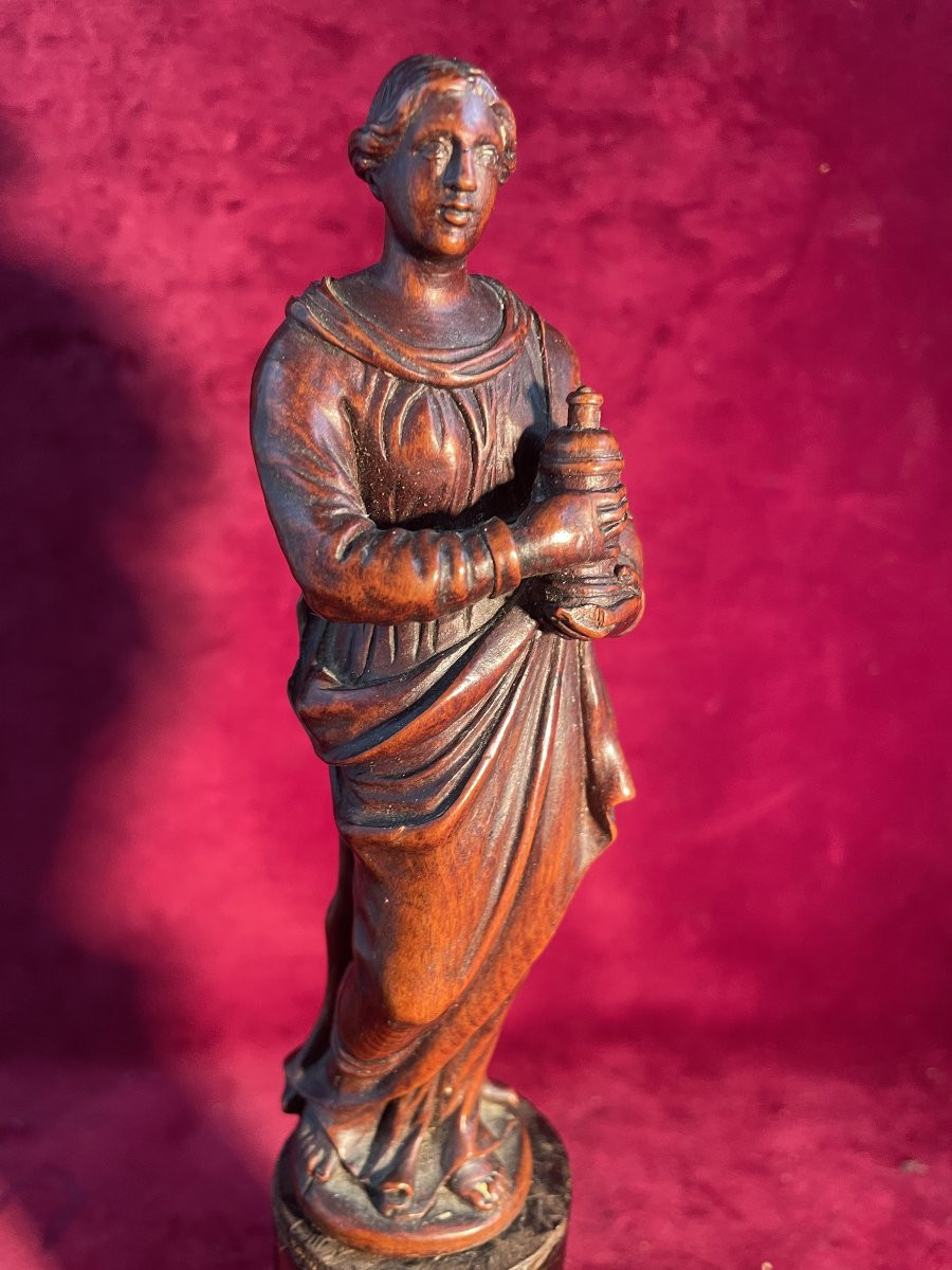 Mary Magdalene Boxwood Statuette-photo-3
