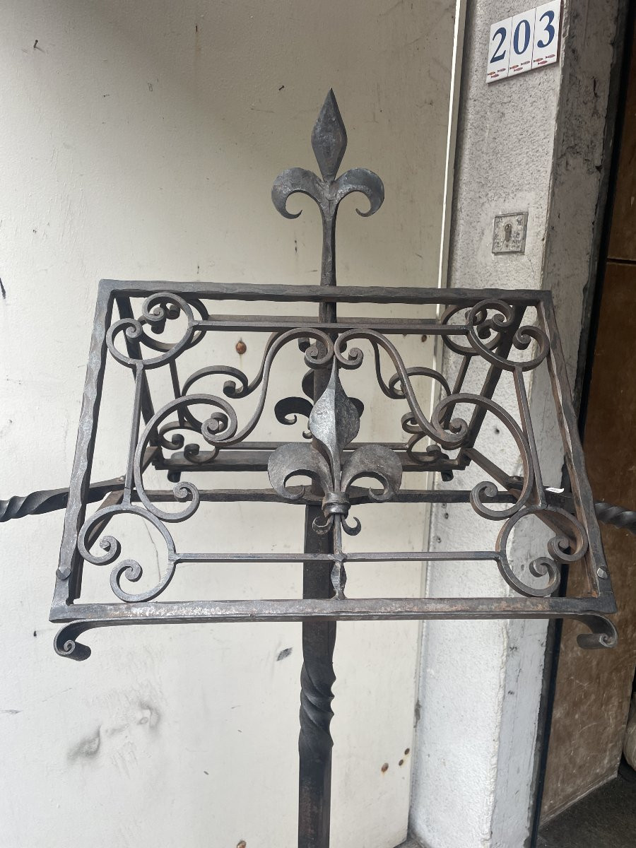 Wrought Iron Lender-photo-2