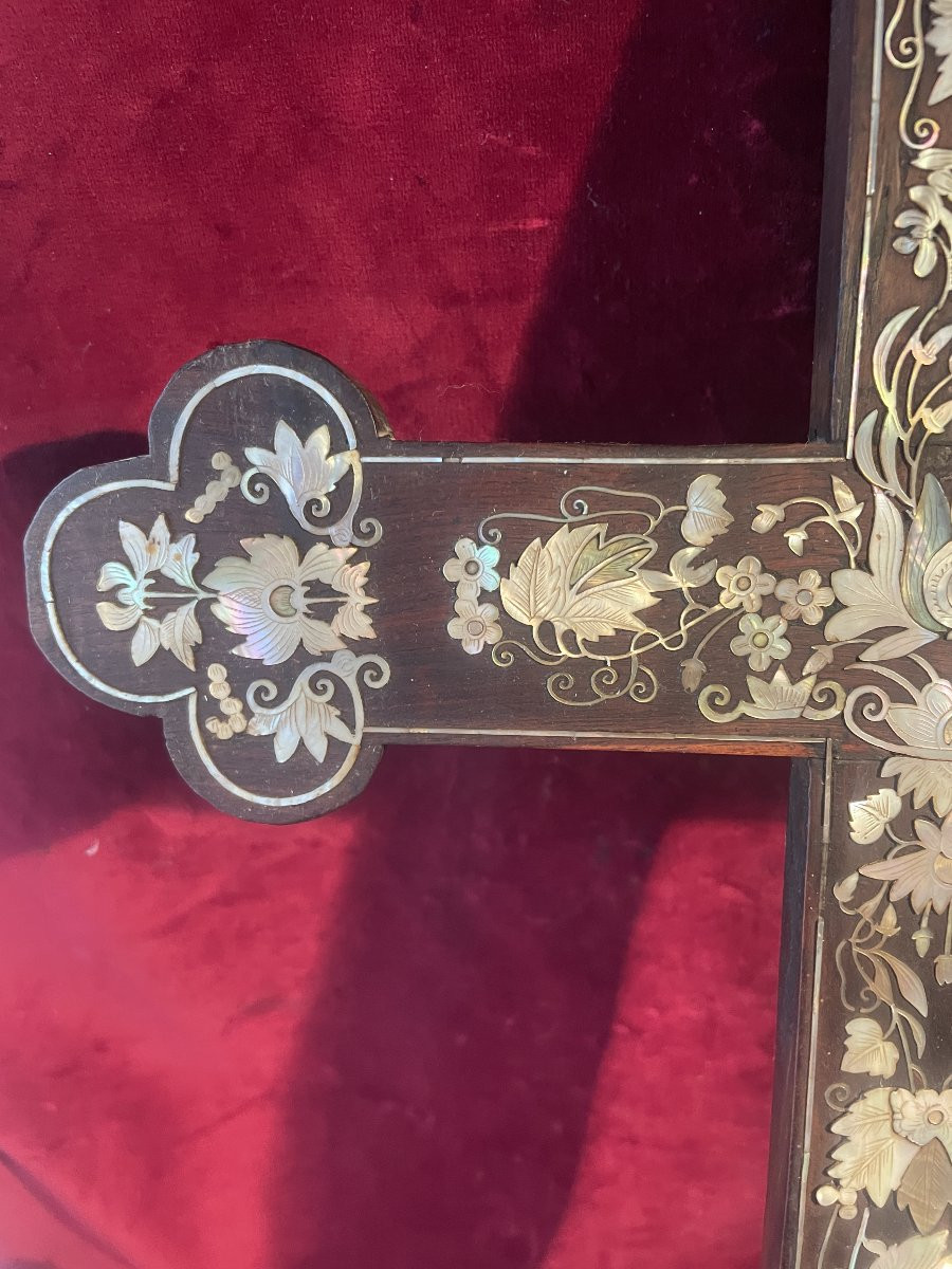 Indochinese Cross In Rosewood And Mother-of-pearl-photo-3