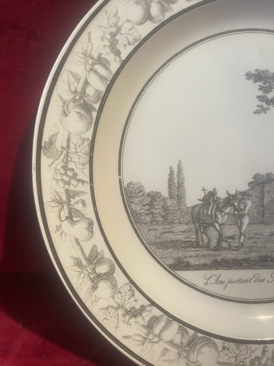 ASSIETTE CREIL ANE PORTANT DES RELIQUES-photo-4