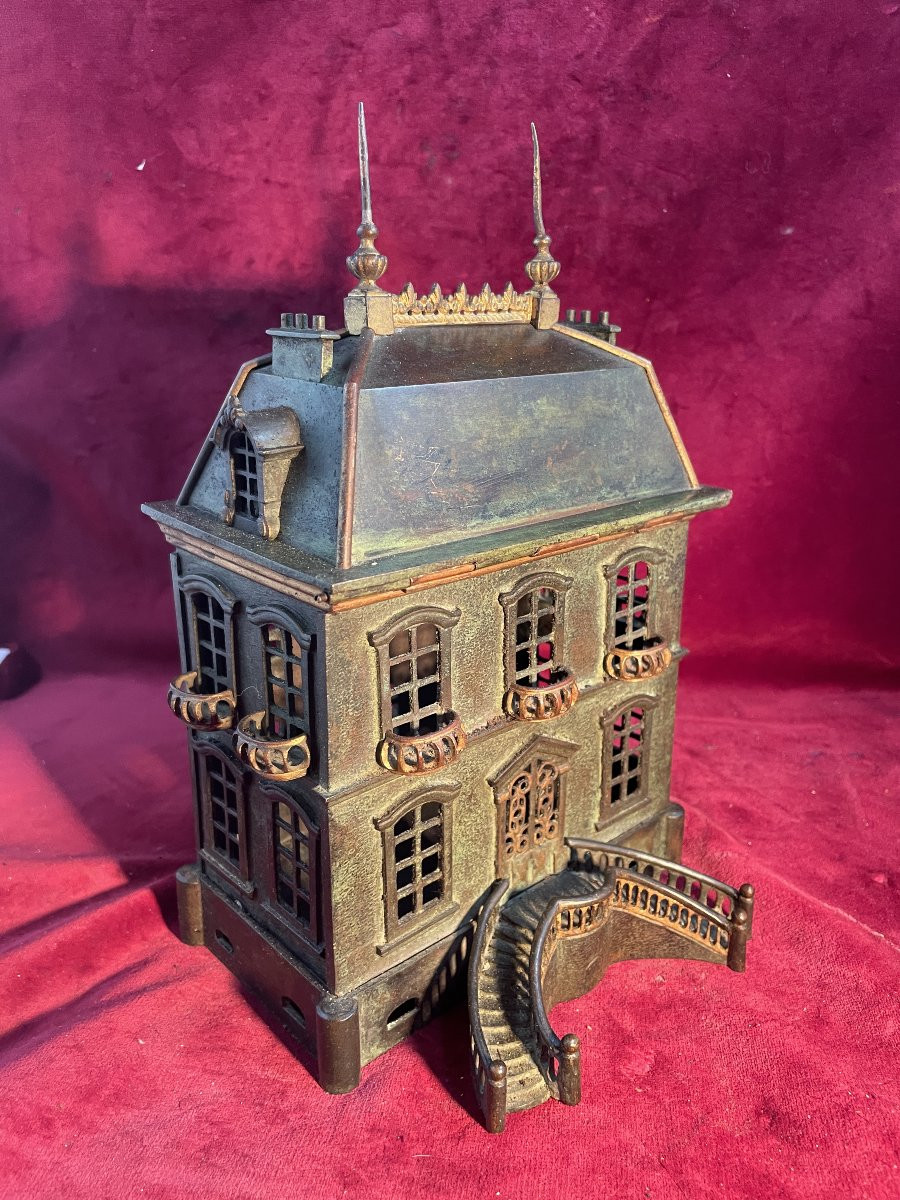 BOITE EN BRONZE EN FORME DE MAISON BOURGEOISE-photo-3