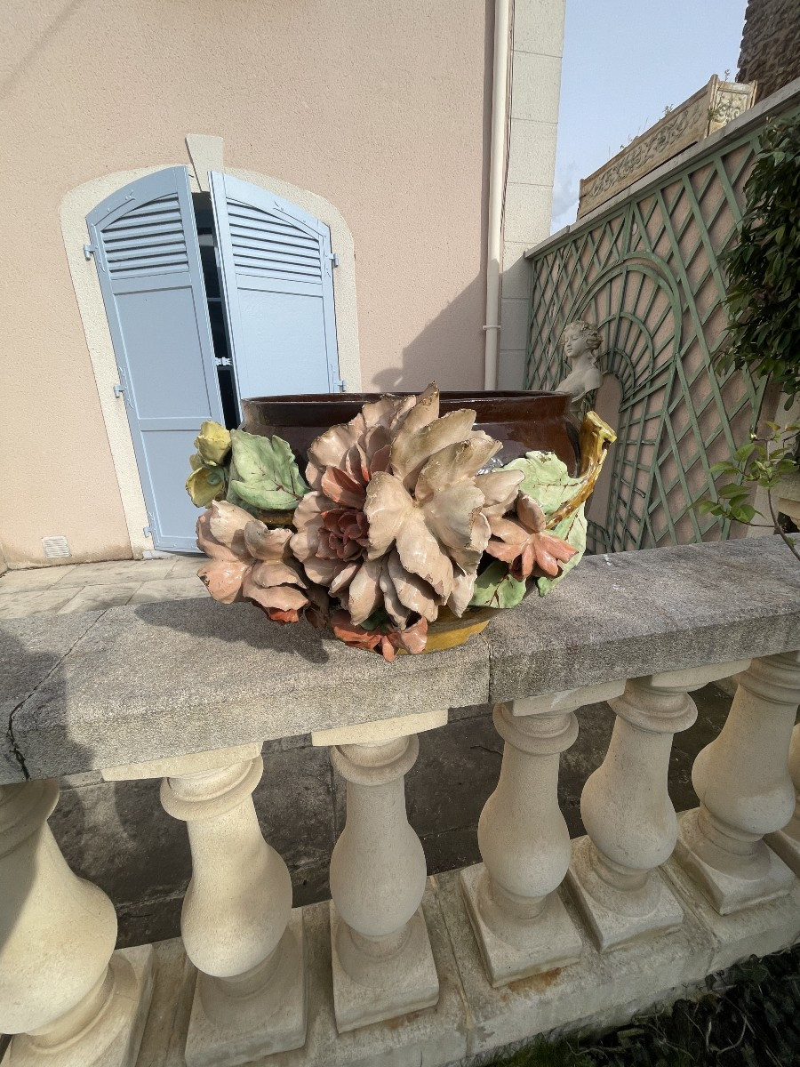 Large Barbotine Pot Cover