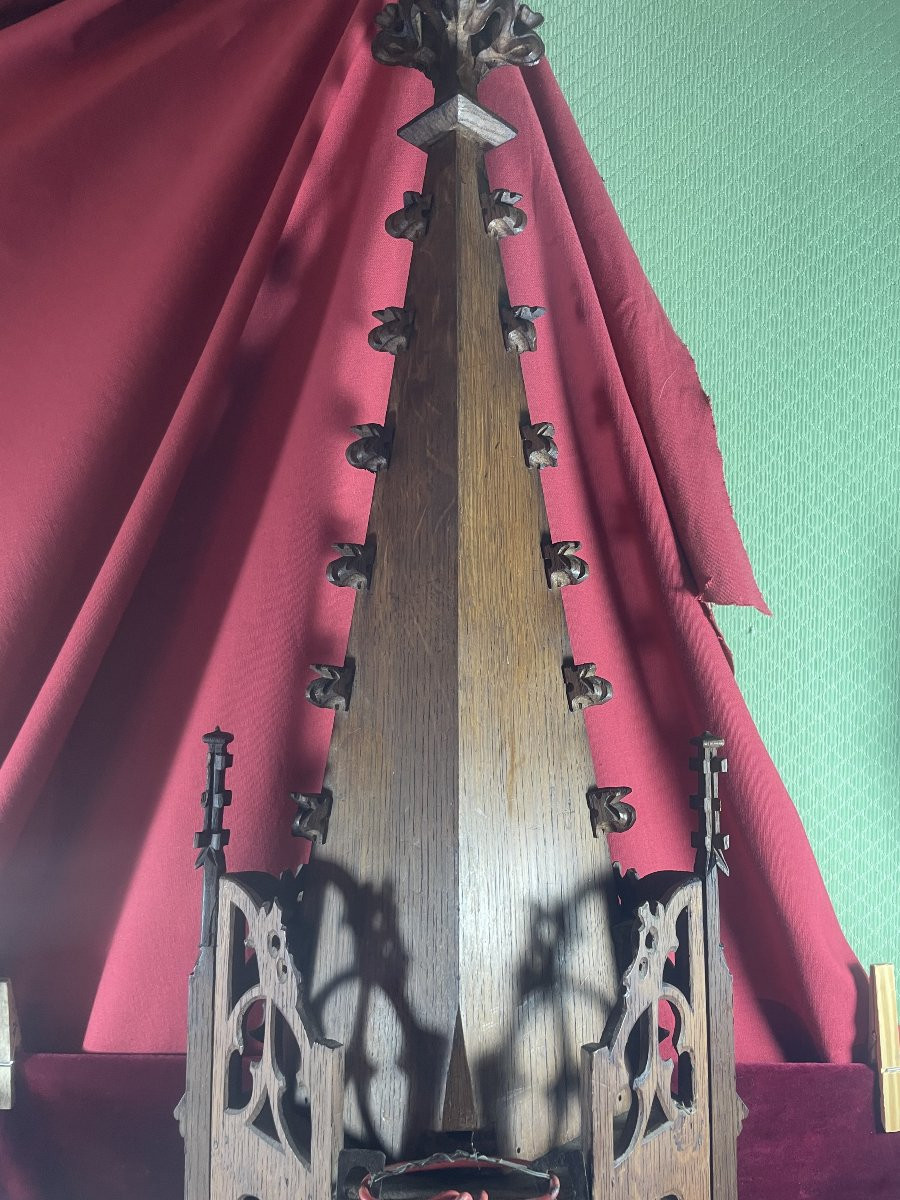 DAIS NEO GOTHIQUE EN CHENE GRAND-photo-5
