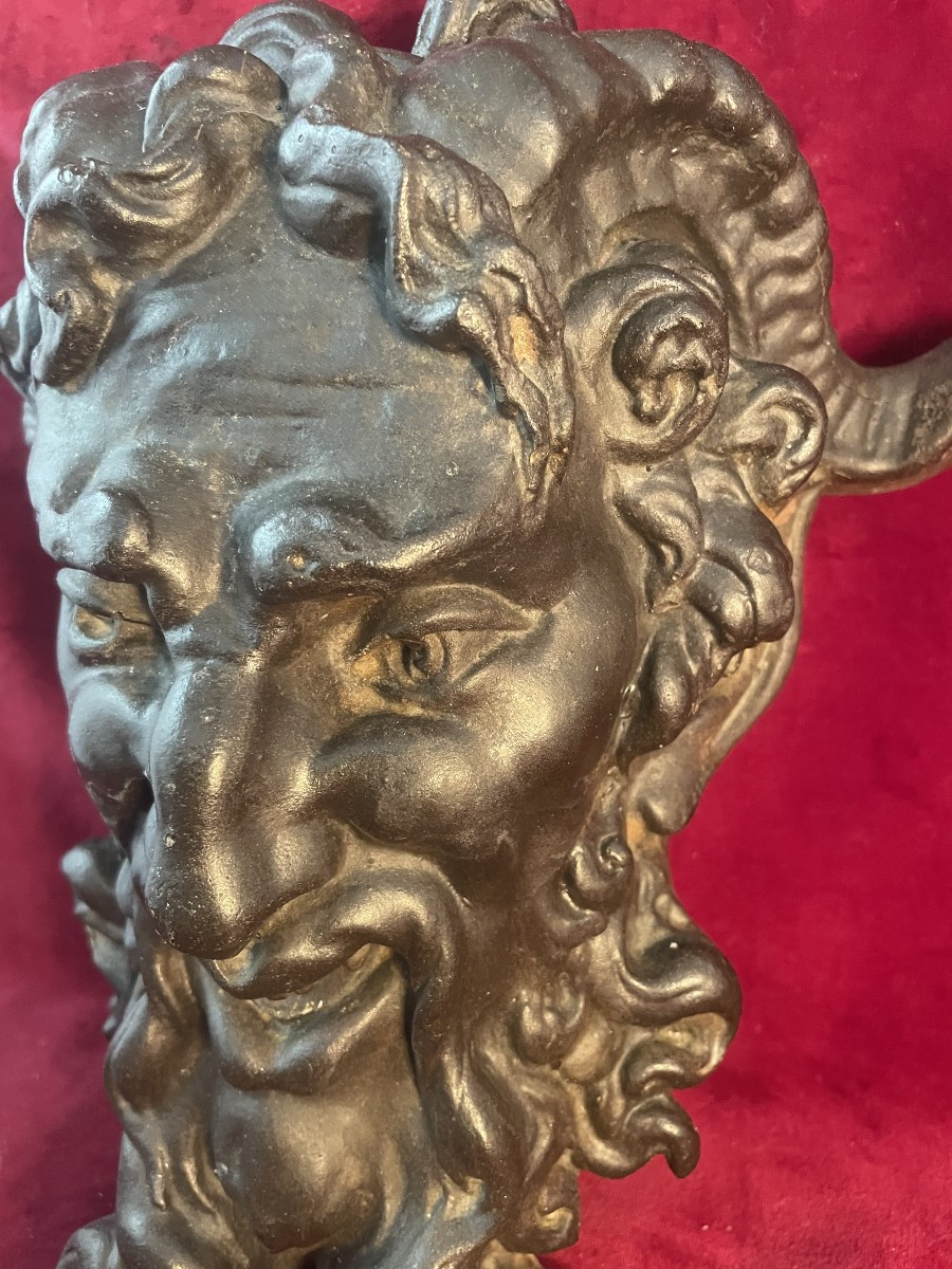 MASQUE DE FAUNE EN FONTE DE FER-photo-3