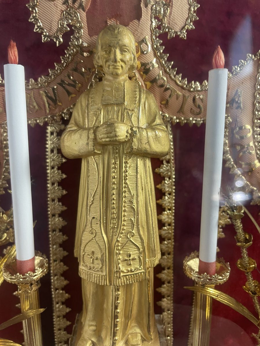 Devotional Altar Under Globe-photo-5