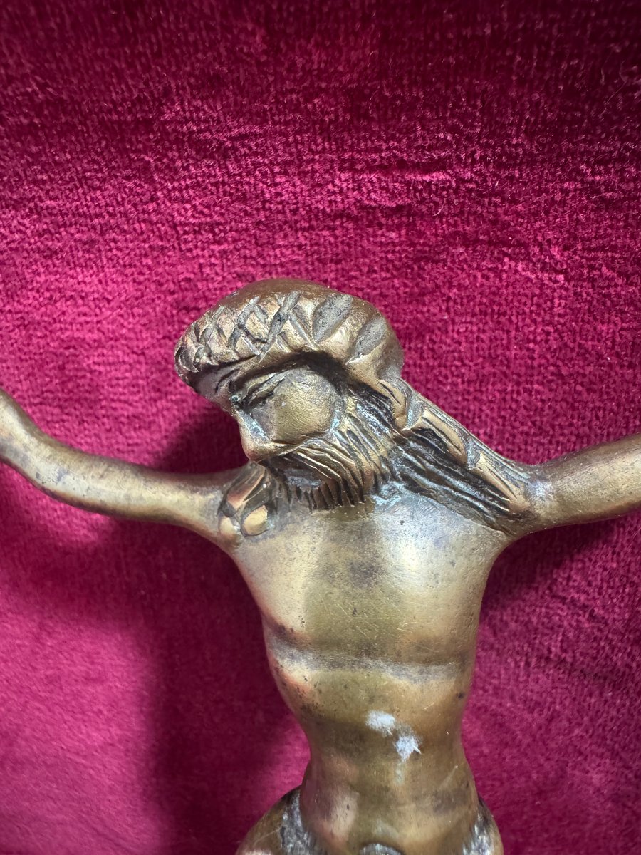 15th-century Bronze Christ-photo-4