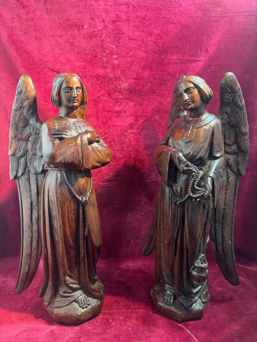 PAIRE D ANGES EN PRIERE ET THUREFERAIRE
