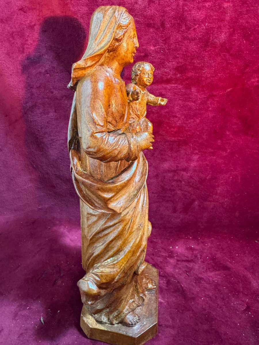 Statuette Of The Virgin And Child Carved From Boxwood-photo-2