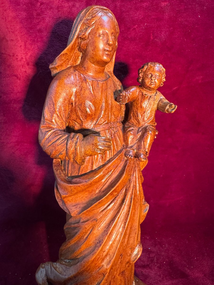 Statuette Of The Virgin And Child Carved From Boxwood-photo-2