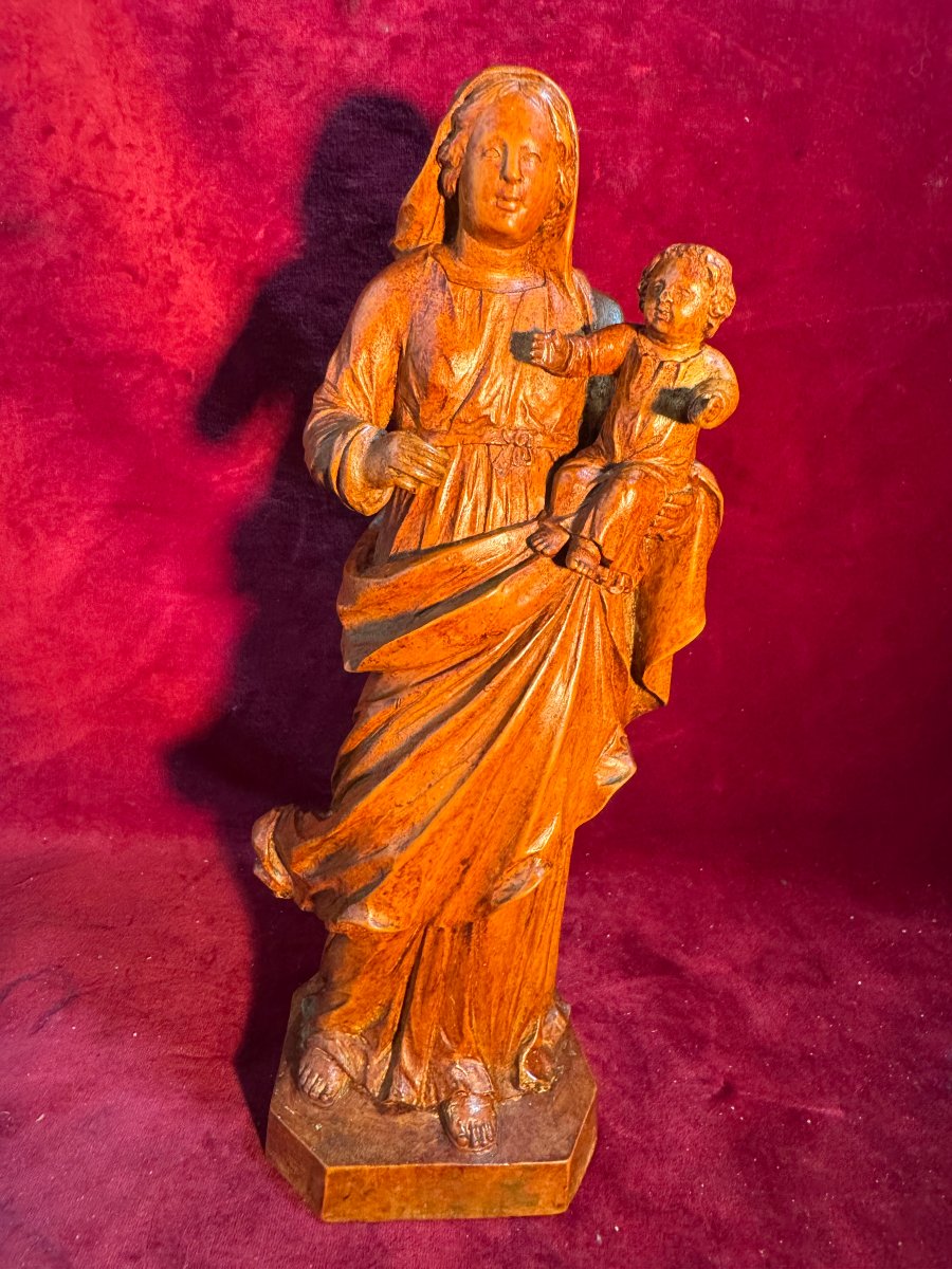 Statuette Of The Virgin And Child Carved From Boxwood