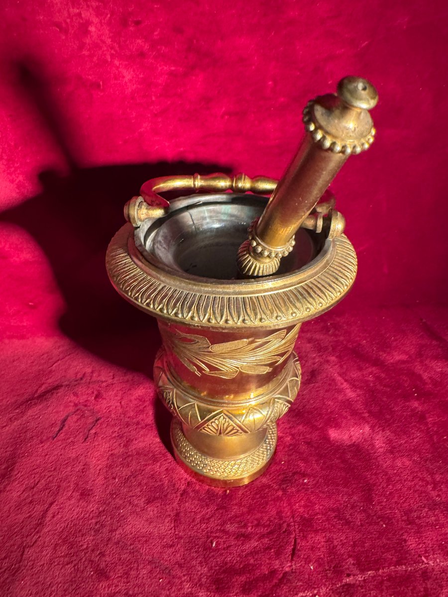 Holy Water Bucket And Its Holy Water Spoon-photo-4