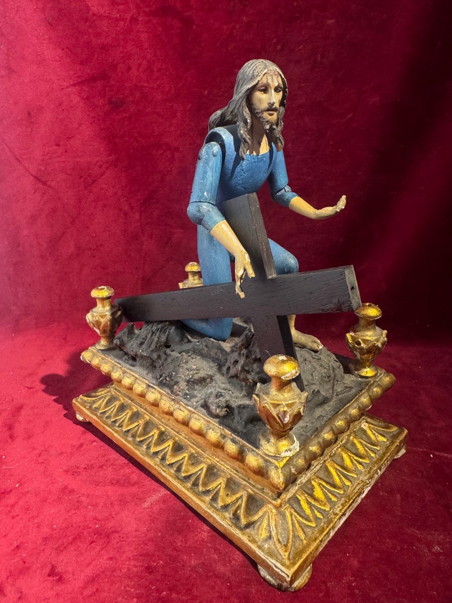Christ Of The Passion Carrying His Cross 