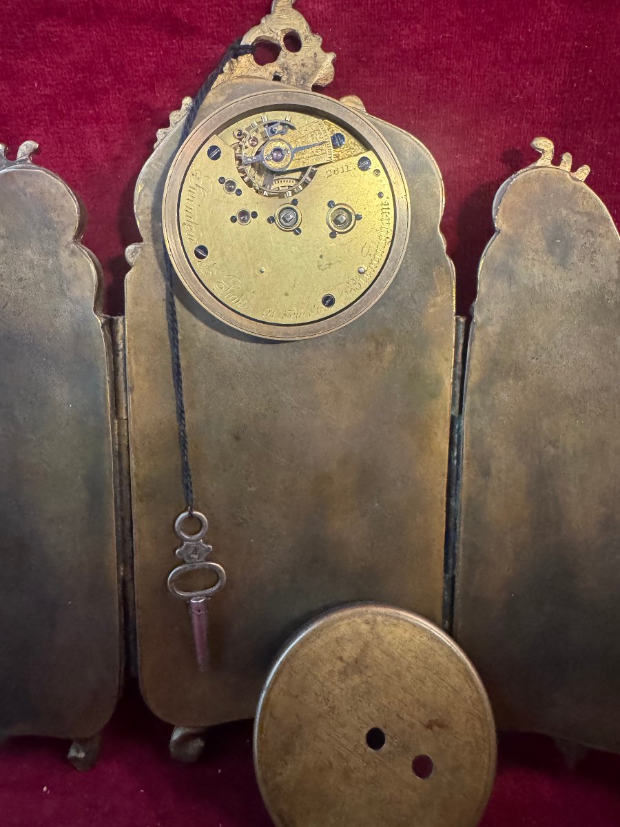 Bedside Triptych With A Clock And A Folding Screen -photo-4