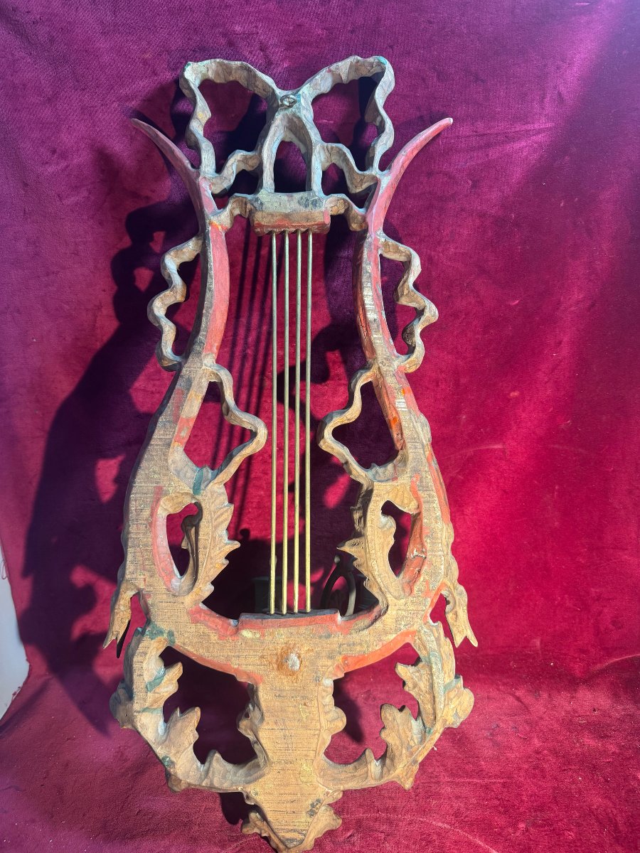 Gilded Wooden Wall Sconce In The Shape Of A Lyre-photo-3