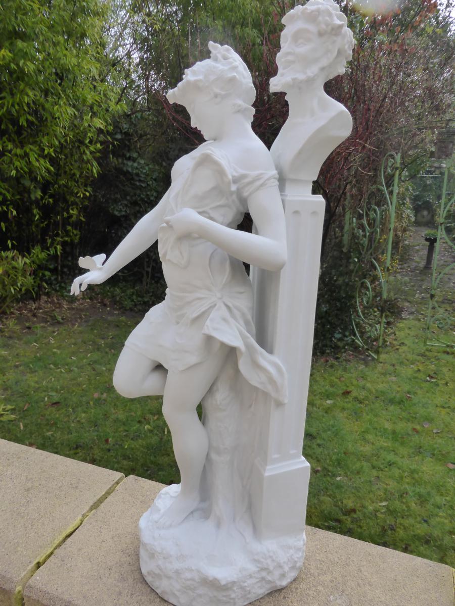 Sculpture En Biscuit Jeune Fille Et Terme