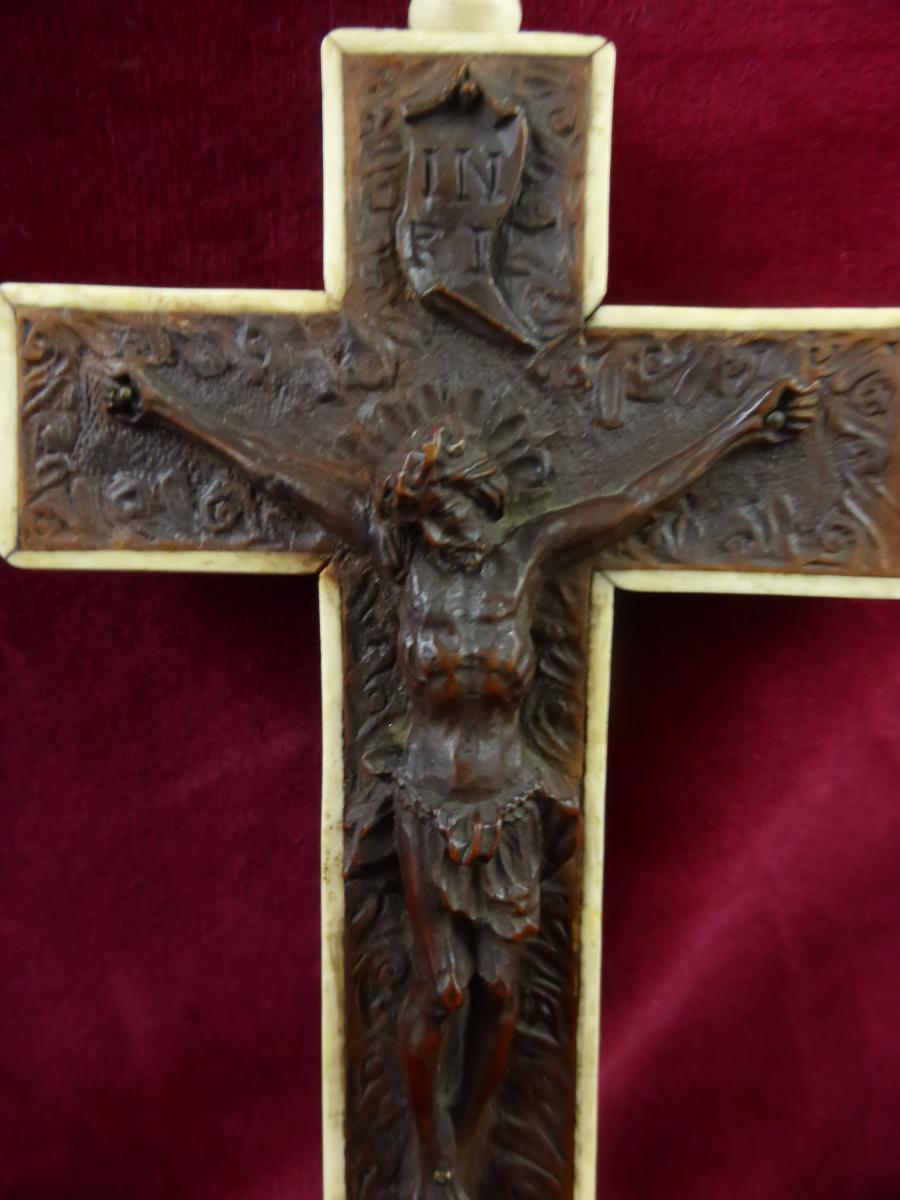 Croix Pectorale Reliquaire Buis Et Ivoire-photo-2