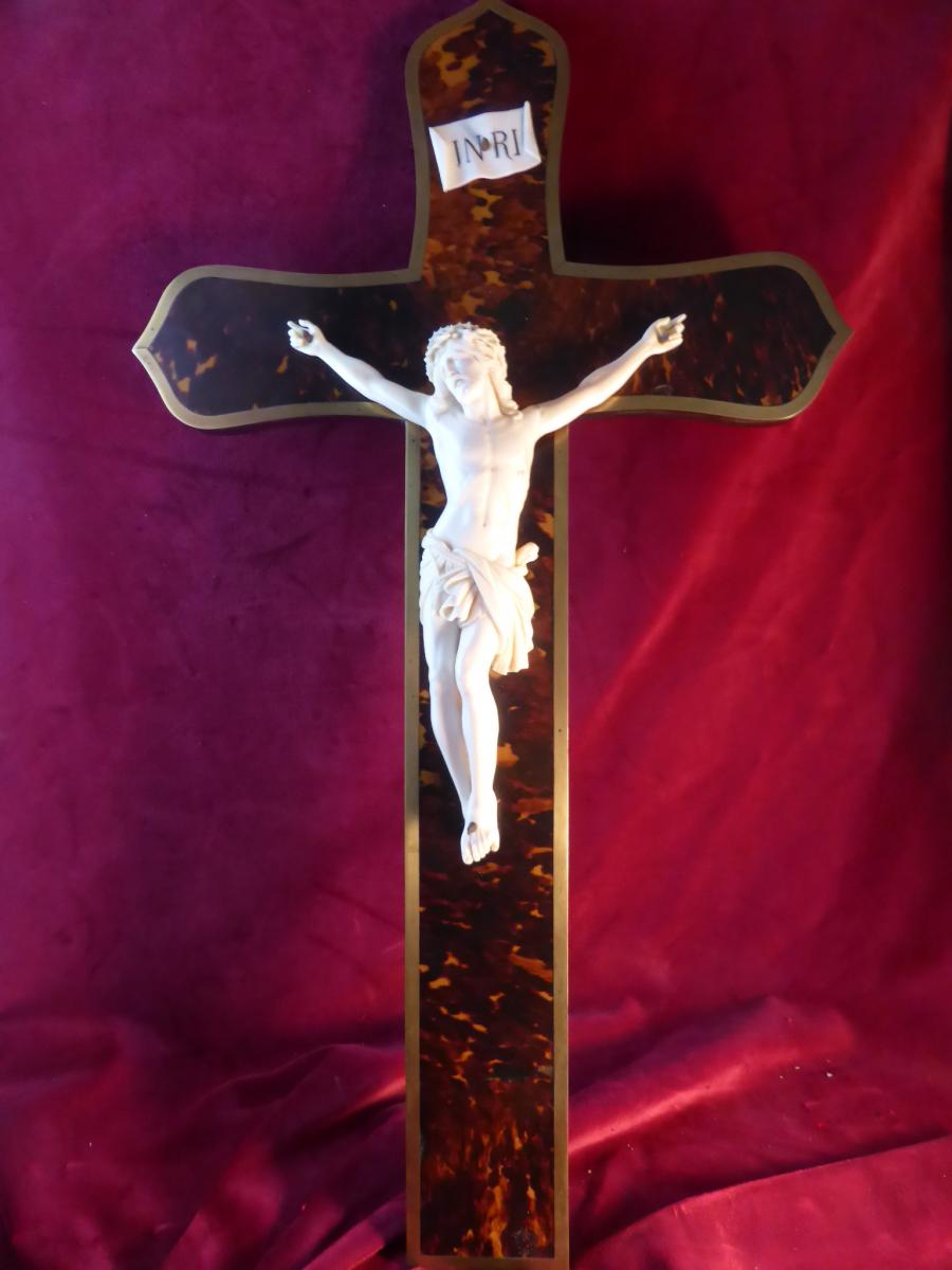 Crucifix En Ivoire Et Ecaille -photo-2