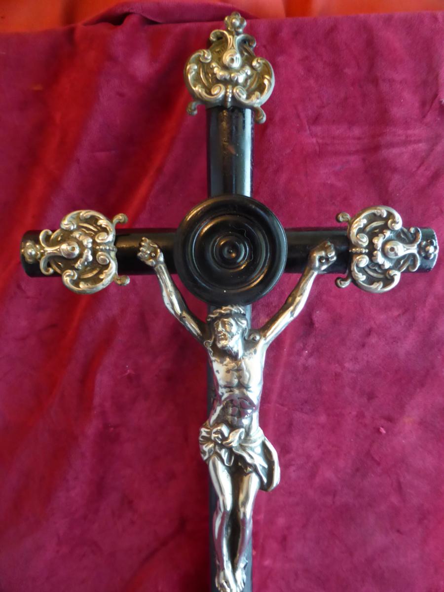 Crucifix Silver And Blackened Wood-photo-2