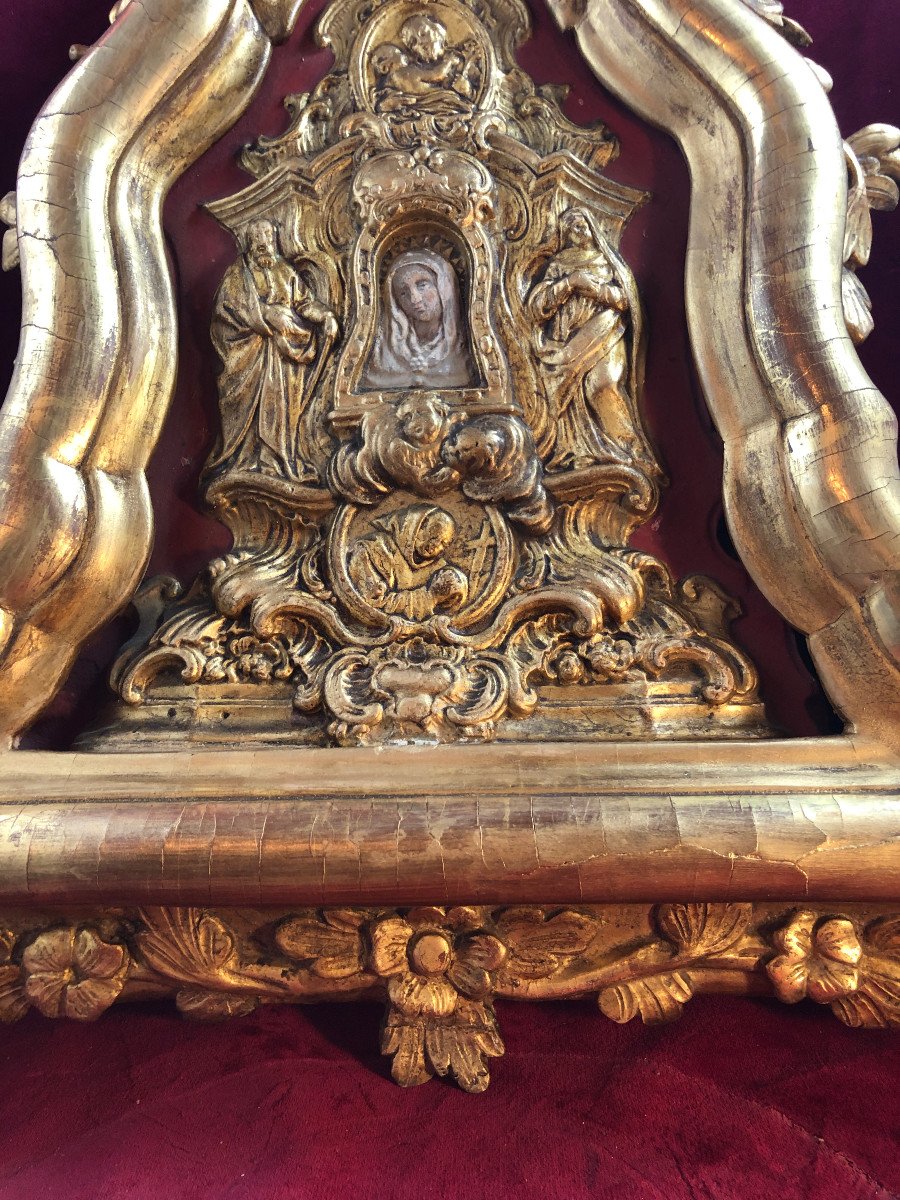 Vierge En Terre Cuite Dans Cadre Bois Dore Baroque-photo-1