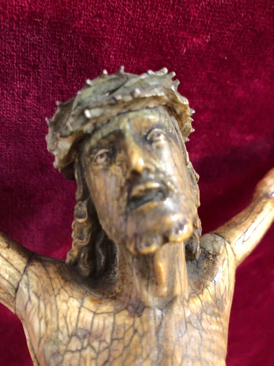 Christ En Ivoire Sculpte XVII Siecle-photo-1