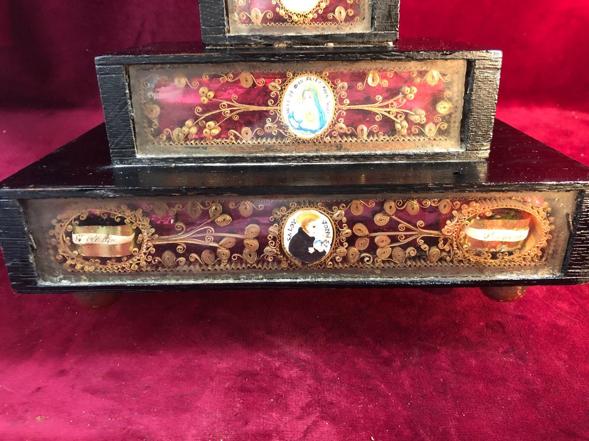 Reliquary Crucifix-photo-5