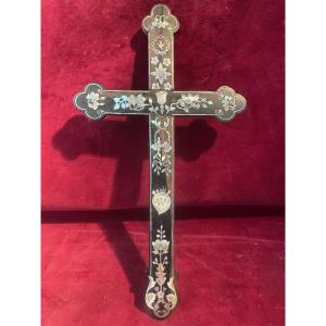 CROIX INDOCHINOISE PALISSANDRE ET NACRE