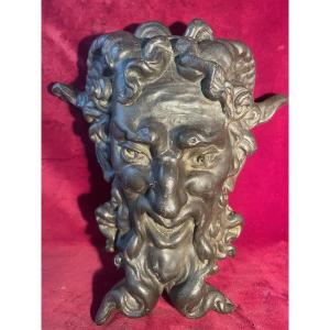 MASQUE DE FAUNE EN FONTE DE FER