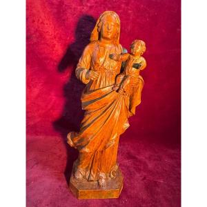 Statuette Of The Virgin And Child Carved From Boxwood