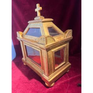 CHASSE EN BOIS DORE 