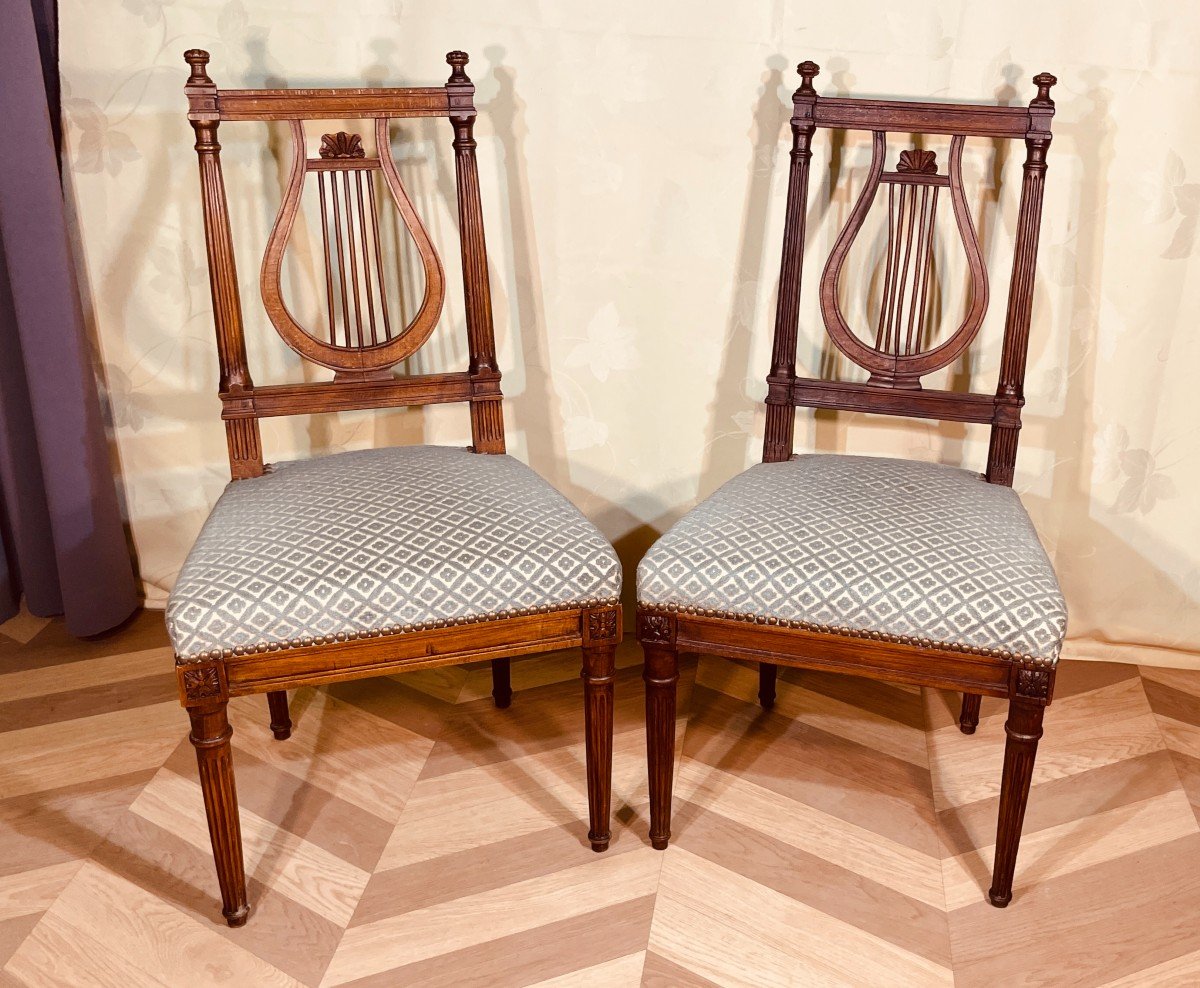 Paire De Chaises Louis XVI à Dossier Lyre , XXe Siècle 