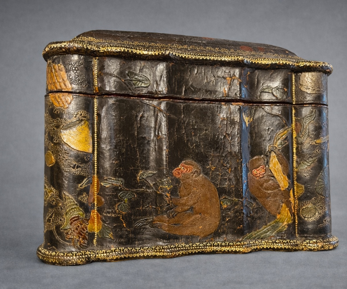 Susse Freres Box, Decor Of Monkeys And Scarabs, Signed Art d'Asie