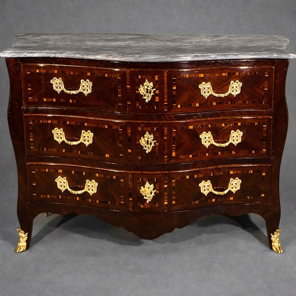 Commode Mazarine Epoque 18ème Siècle 