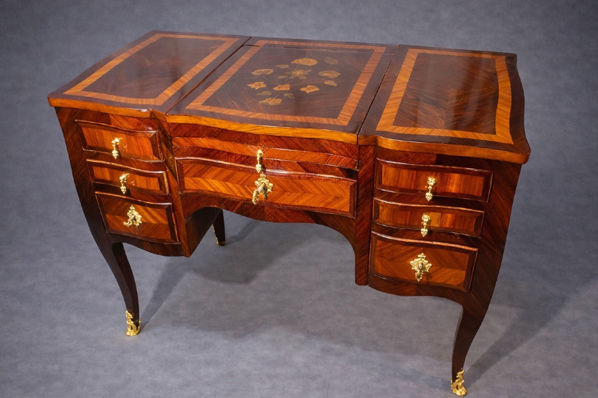 Coiffeuse Estampillée M. CRIAERD  (1689-1776 )  18eme 