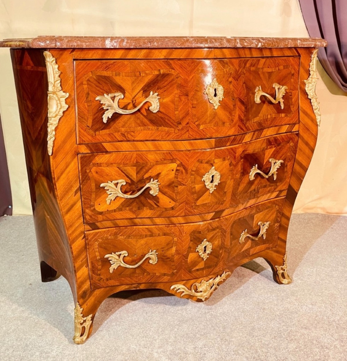 Commode Estampillée Jacques DUBOIS  ( 1693-1763) 18eme 