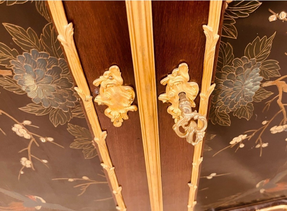 Louis XV Furniture In European Lacquer, 18th Century-photo-3