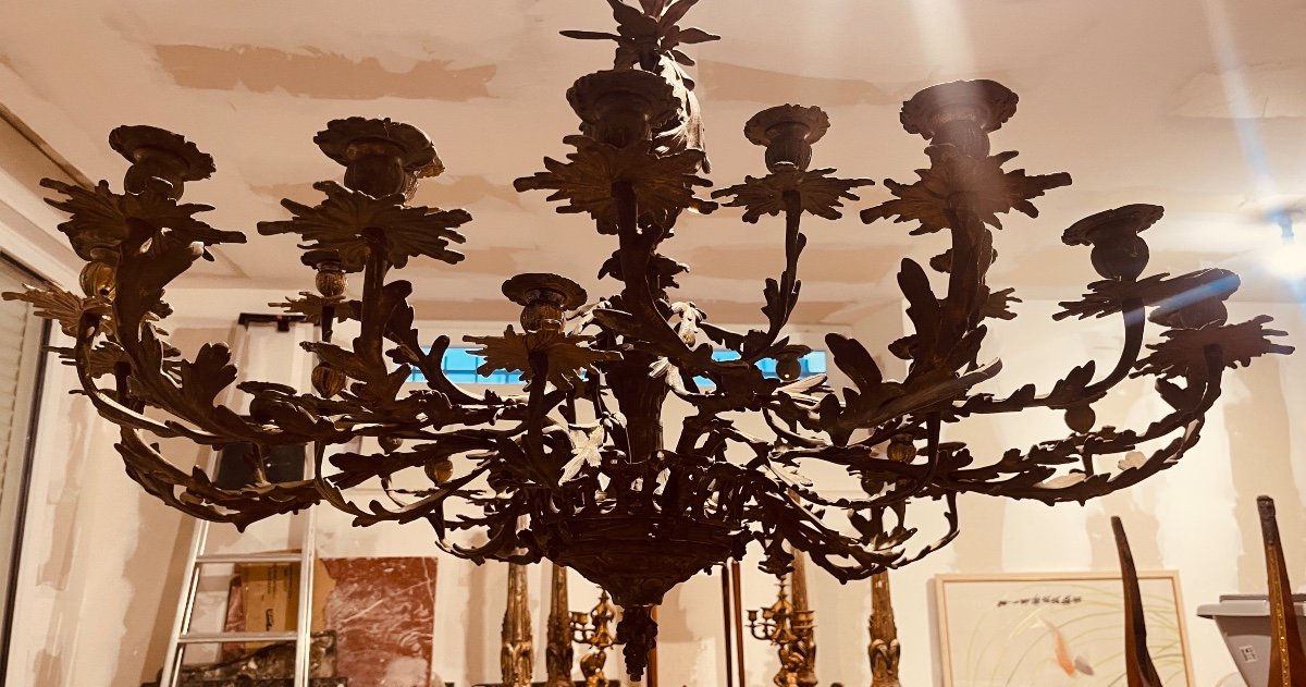 36-light Bronze Castle Chandelier, 19th Century -photo-2