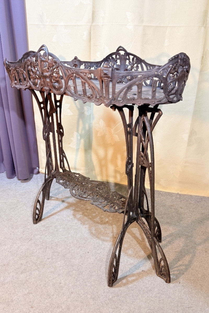 Art Nouveau Planter On Foot 