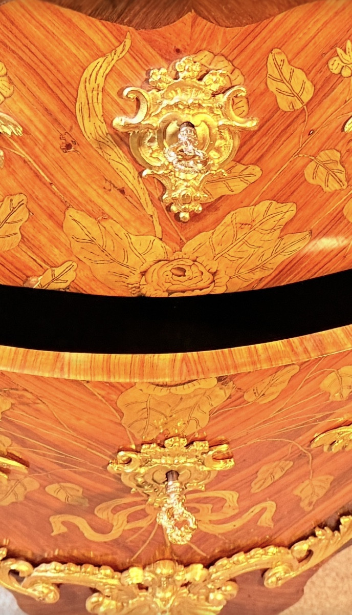 Commode Louis XV , Estampillée P. WATTELLIN , XVIIIe Siècle -photo-3