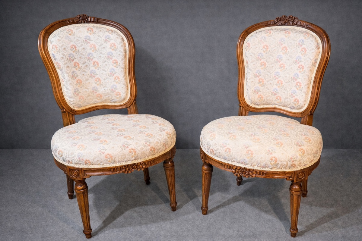 Paire de Chaises Estampillées I. CHENEAUX , Époque XVIIIe Siècle 