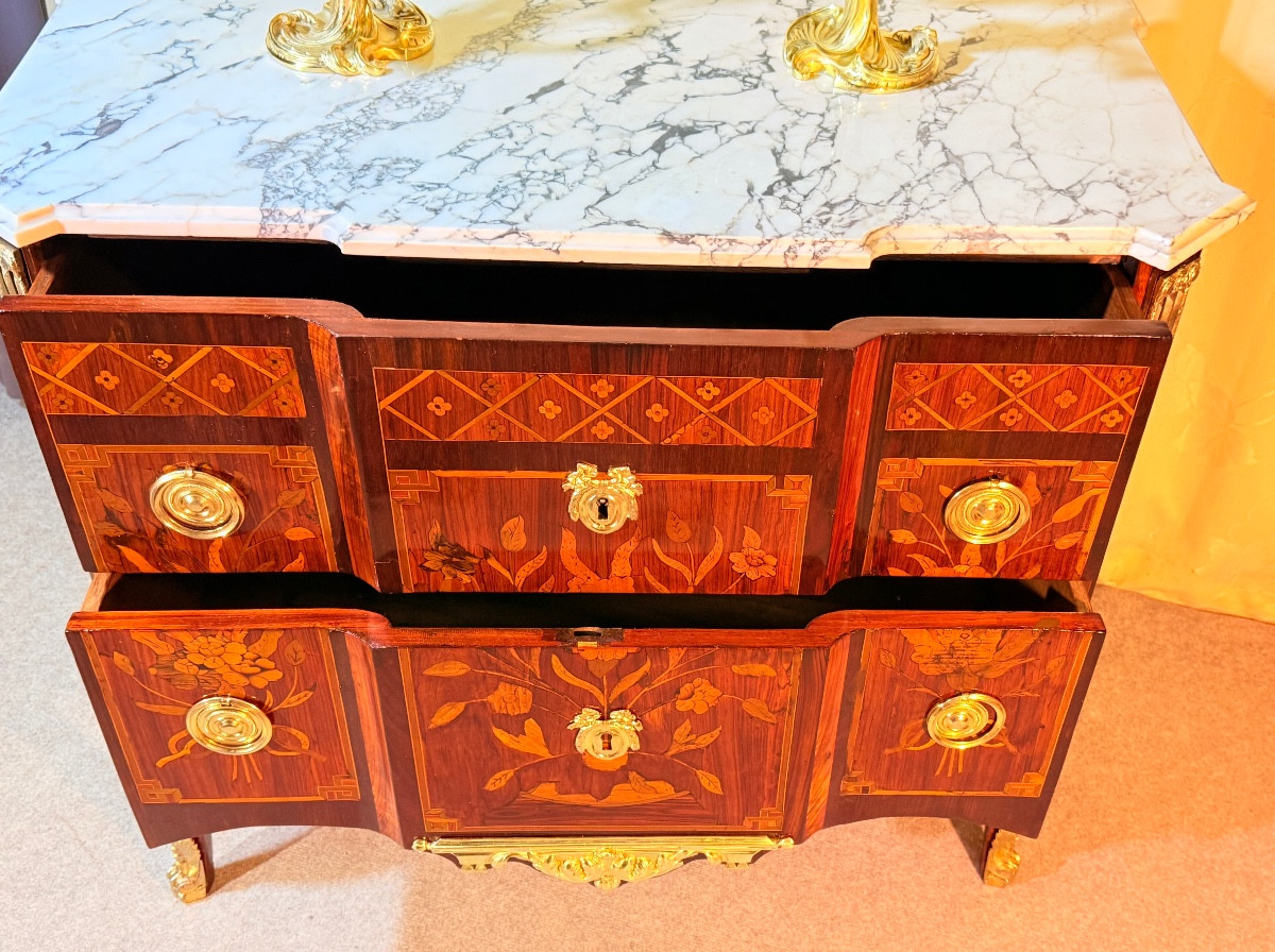 Transitional Marquetry Chest Of Drawers, 18th Century -photo-8