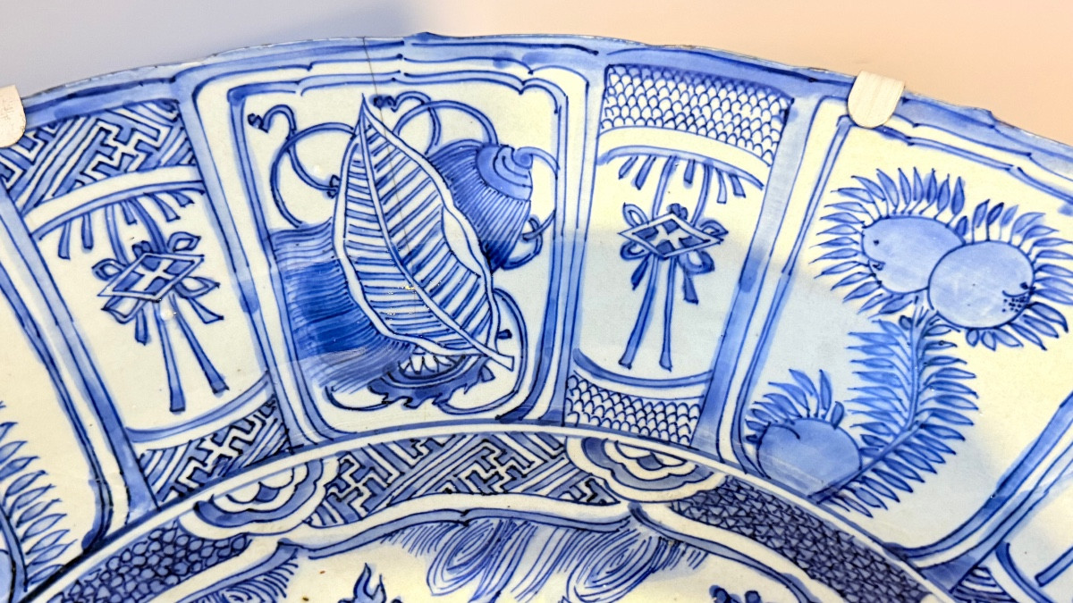 Plat en faïence , XVIIe Siècle  : 50 CM -photo-1