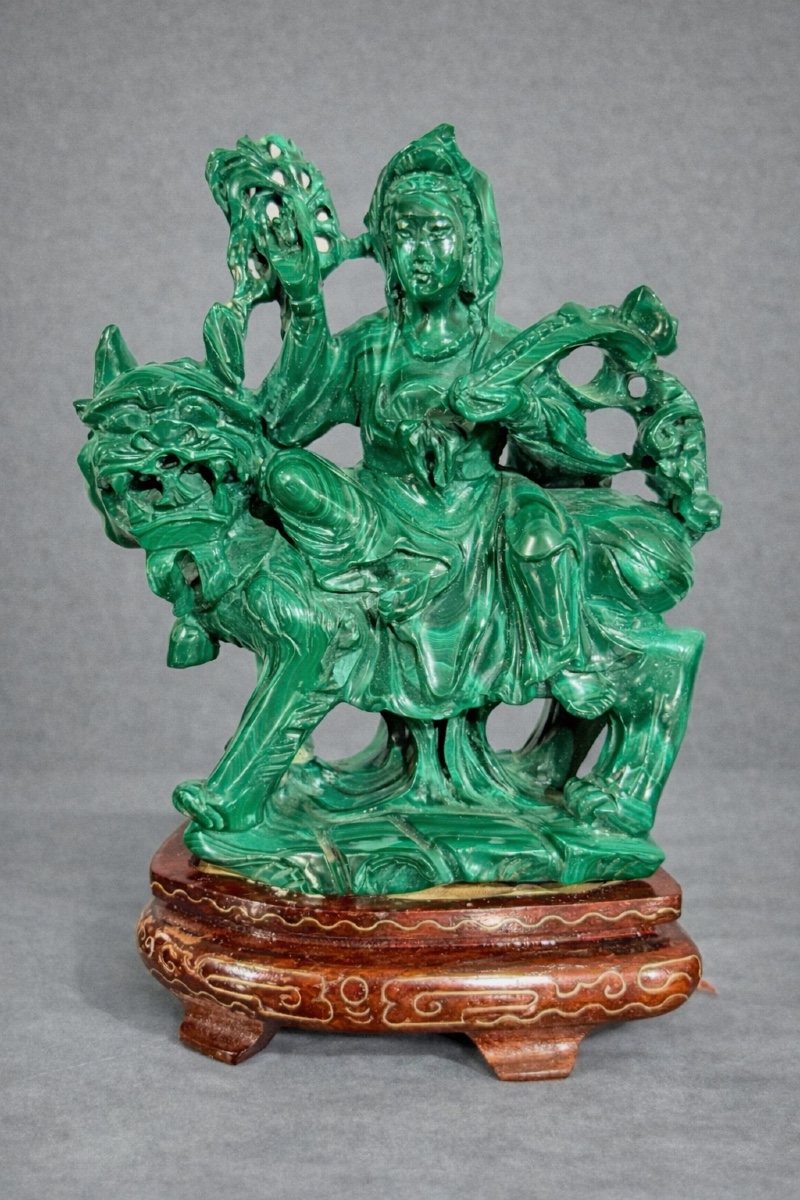 Statue Chine en Pierre Malachite , Epoque XXe Siècle 