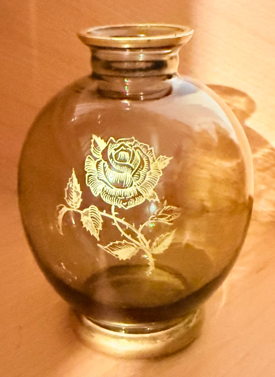 Vase Boule , en Verre Fumé , signé DAUM NANCY 