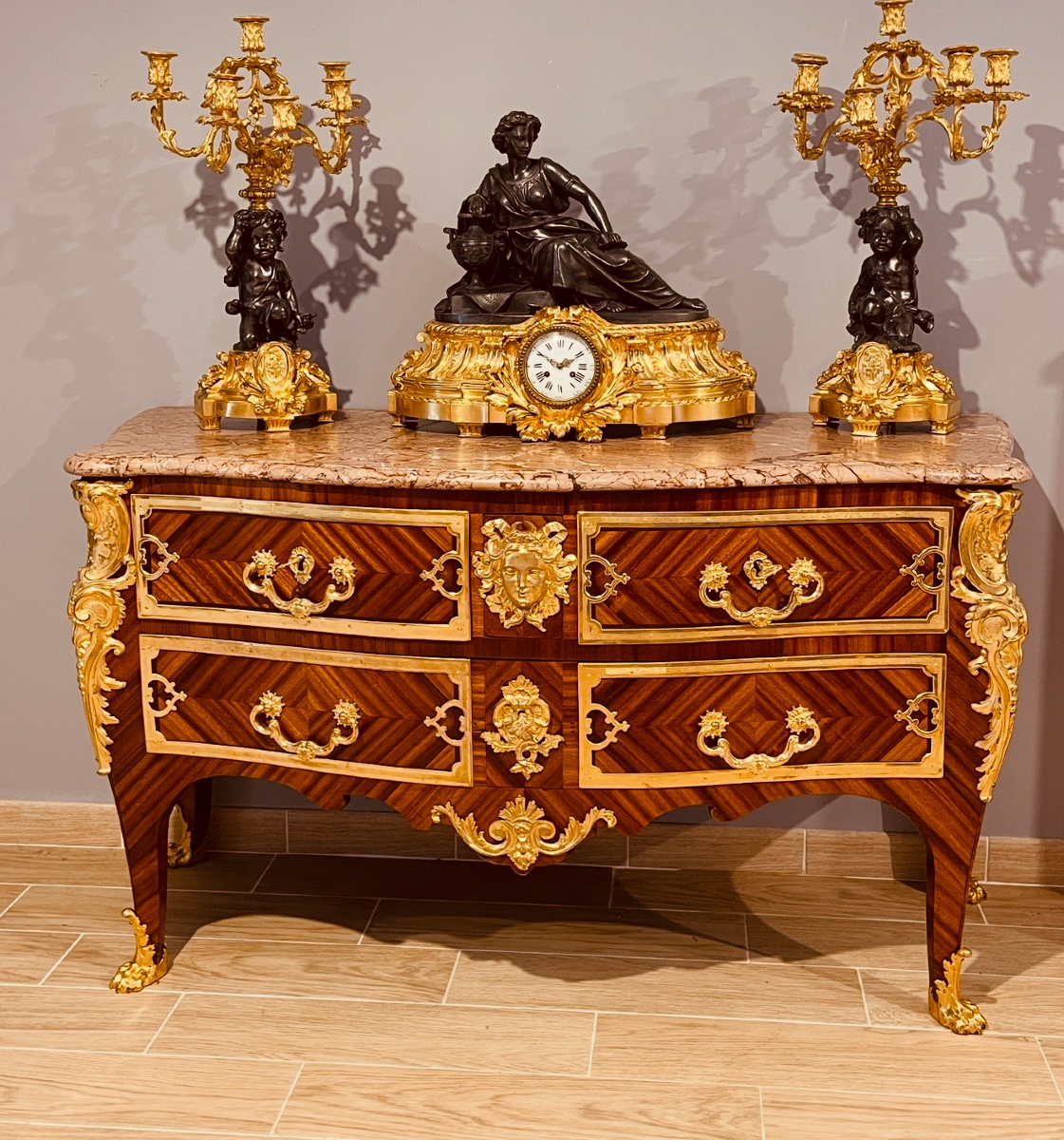 Commode par Charles CRESSENT , vers 1725-1735 , début XVIIIe 