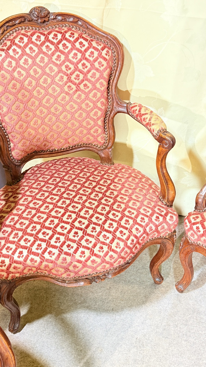 Suite de 4 Fauteuils Lyonnais , Époque Louis XV , XVIIIe Siècle -photo-4