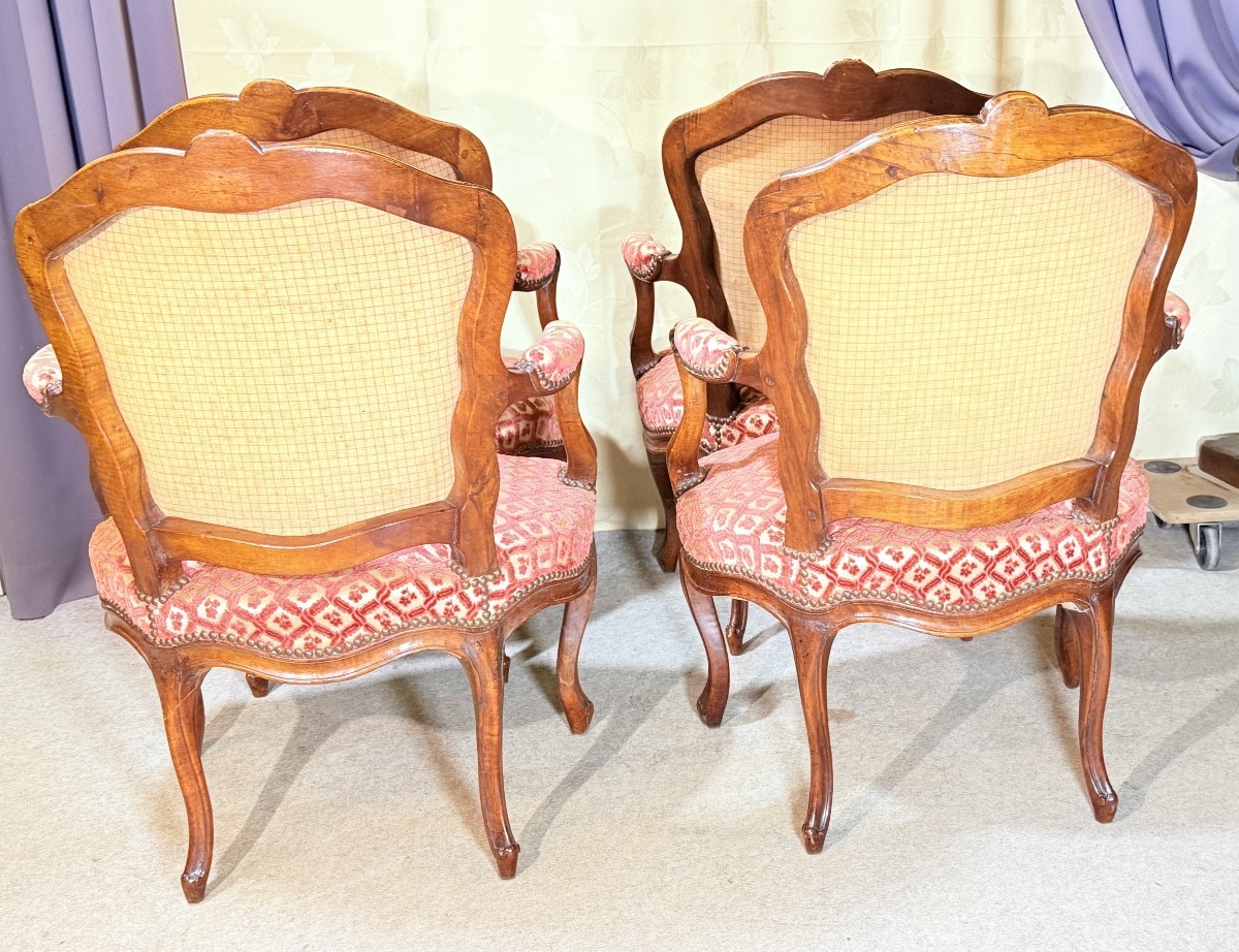 Suite de 4 Fauteuils Lyonnais , Époque Louis XV , XVIIIe Siècle -photo-4