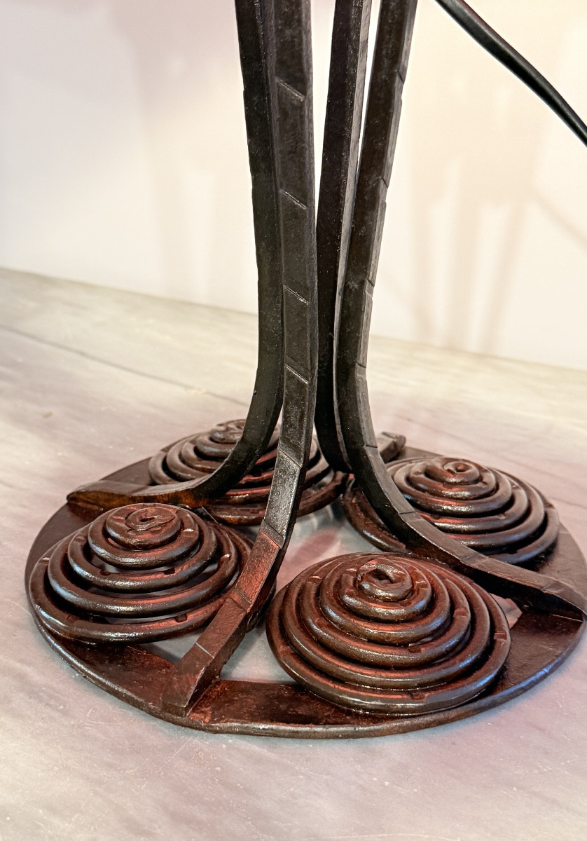 Lampe Art Nouveau , verre marmoréen gainé  de fer forgé -photo-3