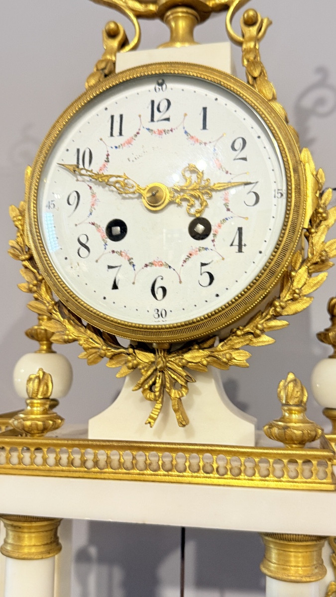 Pendule Louis XVI , en Bronze et Marbre Blanc , JAPY Frères -photo-2