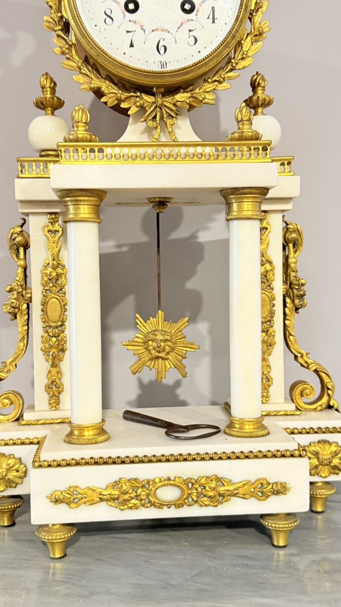 Pendule Louis XVI , en Bronze et Marbre Blanc , JAPY Frères -photo-7