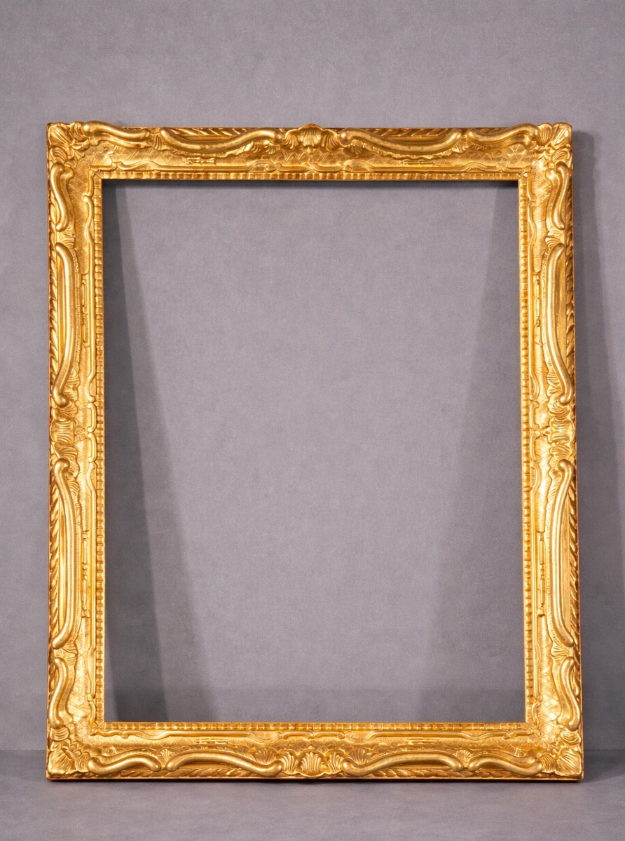 Cadre Louis XV En Bois doré , Époque XIXe 